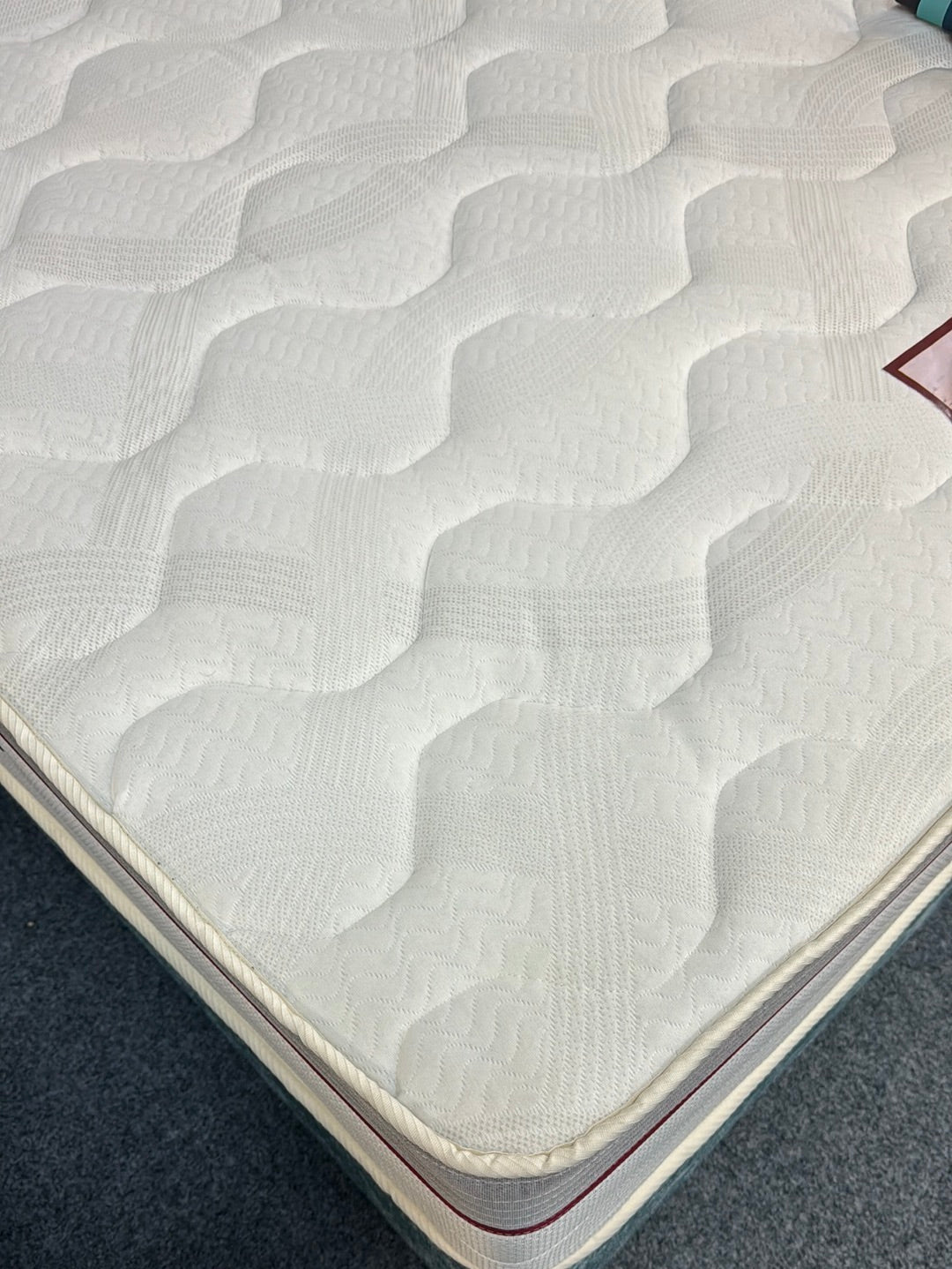 Windsor EXTRA FIRM Foam Mattress Double