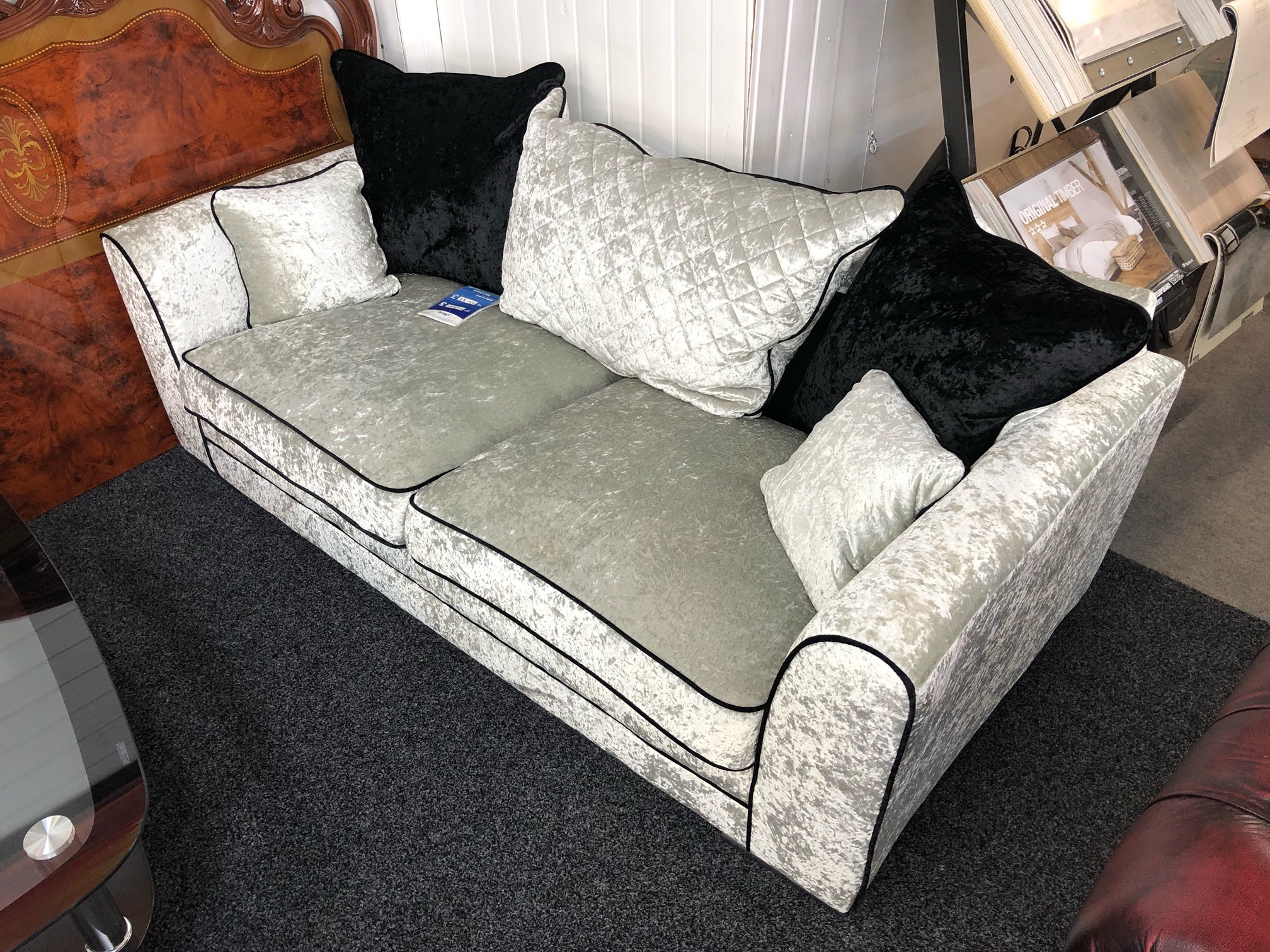 Furniture shops near me. Sofa stores 
